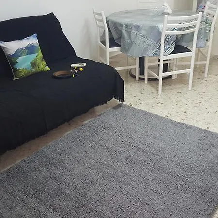 Sunny Apartment Larnaca